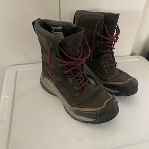 Columbia Snow Boots